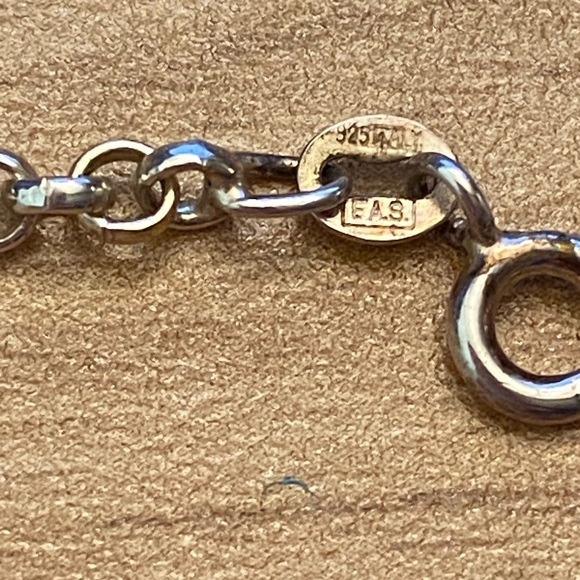 Three vintage Sterling silver bracelets, one Celtic, two marked Italy - Picture 5 of 14